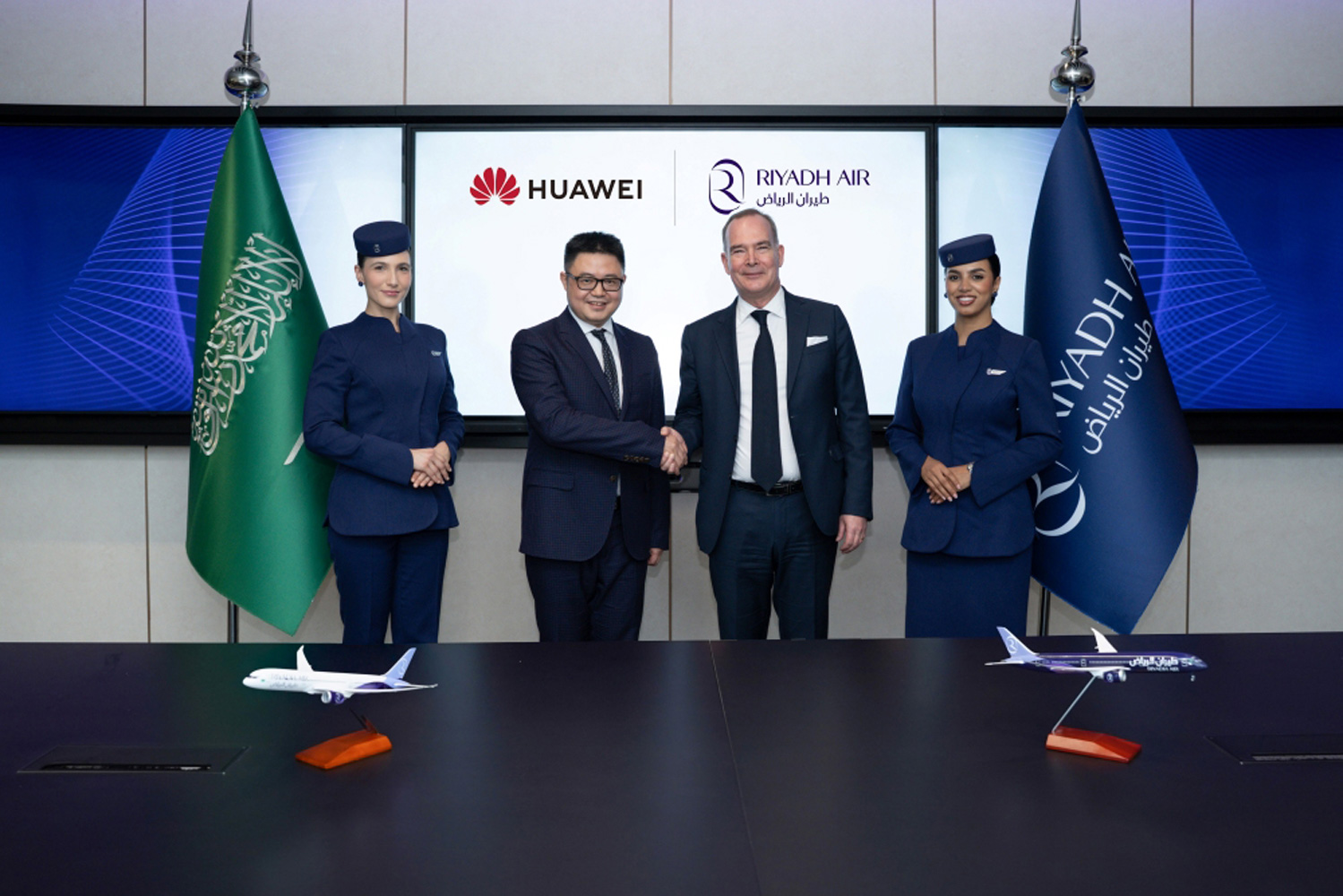  Riyadh Air, Huawei sign MoU to foster digital innovation